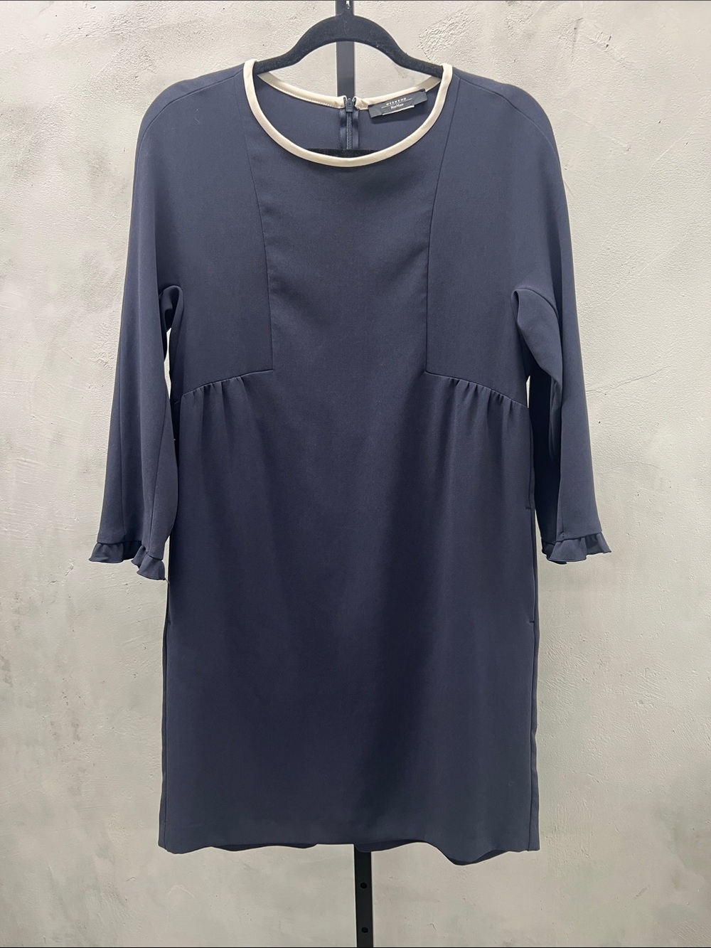 Weekend Max Mara Navy Shift Dress with Cream Neck Trim